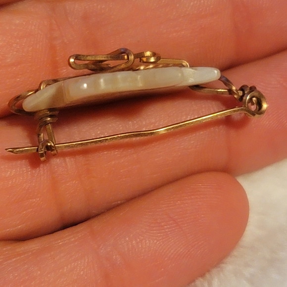 WWII Mother's SWEETHEART PIN Decoratively Wrapped in Gold Wire Initial "A" - Picture 4 of 7